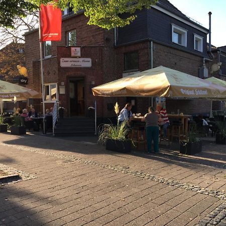 Zum Armen Mann Bed and Breakfast Düsseldorf Exteriör bild