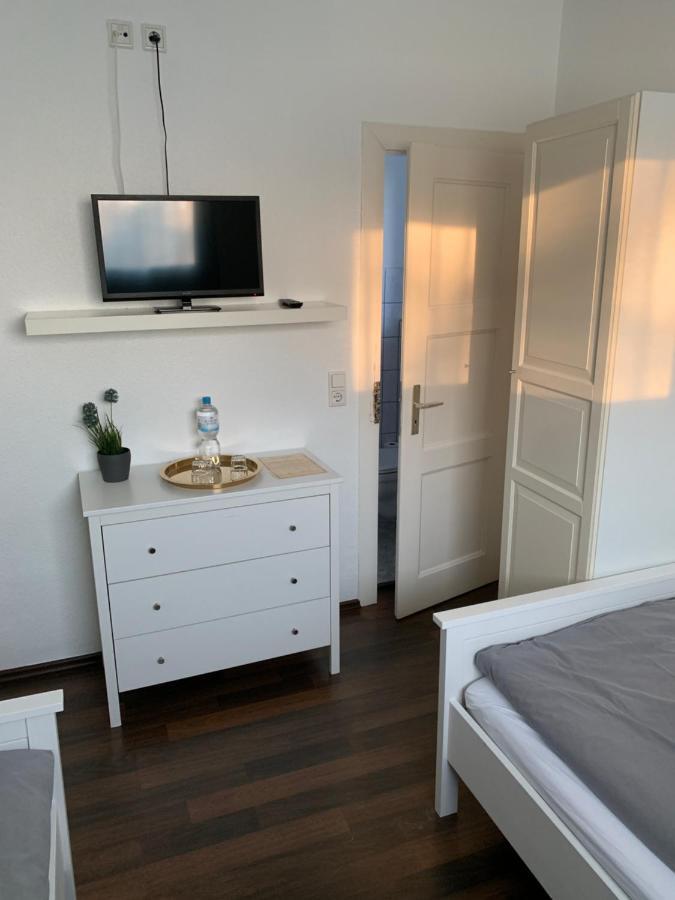 Zum Armen Mann Bed and Breakfast Düsseldorf Exteriör bild