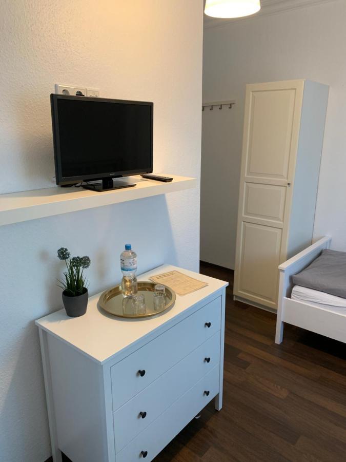 Zum Armen Mann Bed and Breakfast Düsseldorf Exteriör bild