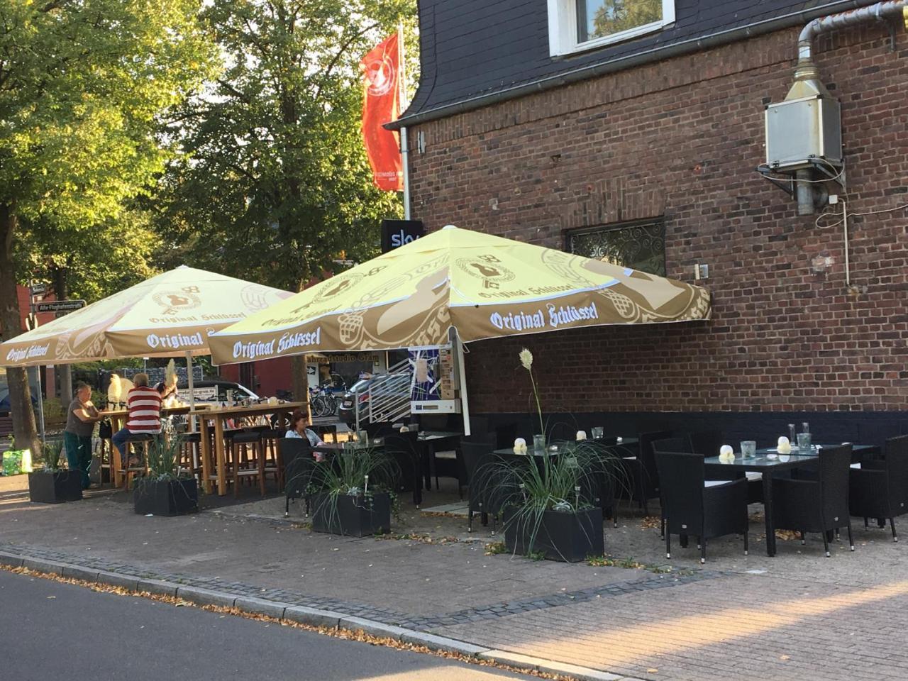 Zum Armen Mann Bed and Breakfast Düsseldorf Exteriör bild