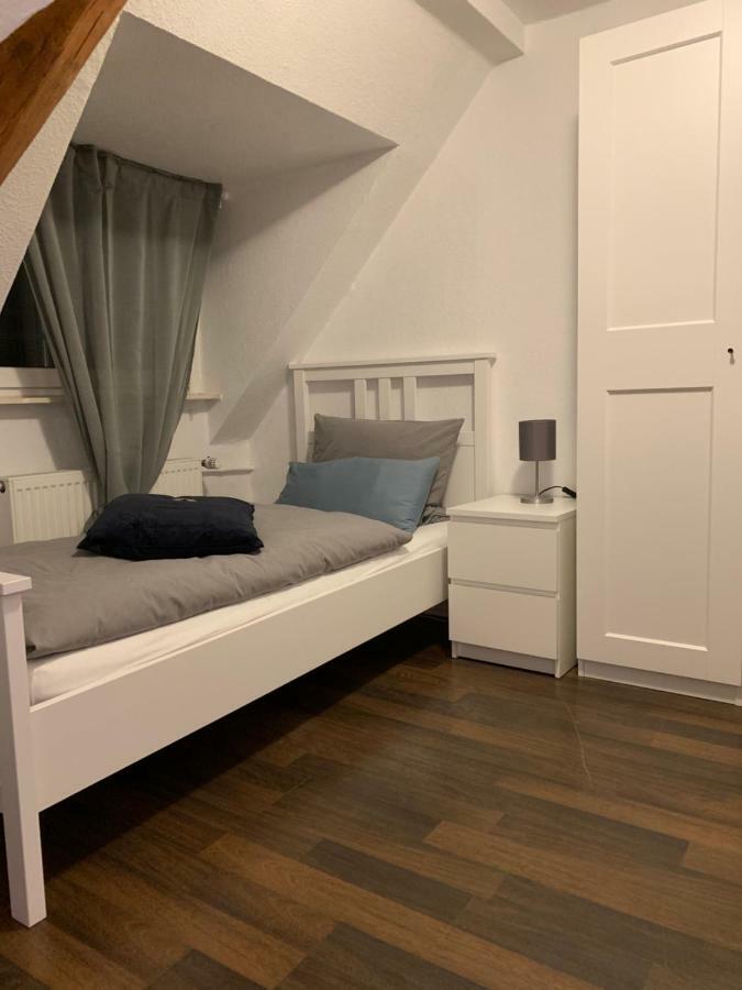 Zum Armen Mann Bed and Breakfast Düsseldorf Exteriör bild