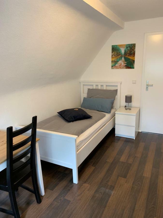 Zum Armen Mann Bed and Breakfast Düsseldorf Exteriör bild
